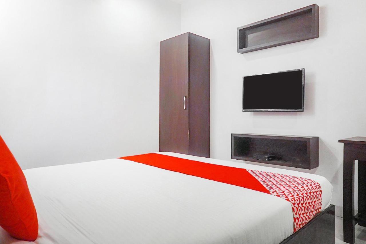 Oyo 15741 Z Inn Phursungi Exteriér fotografie